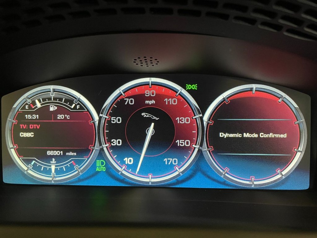 USED 2013 13 JAGUAR XJ 3.0 D V6 PORTFOLIO 4d 275 BHP 