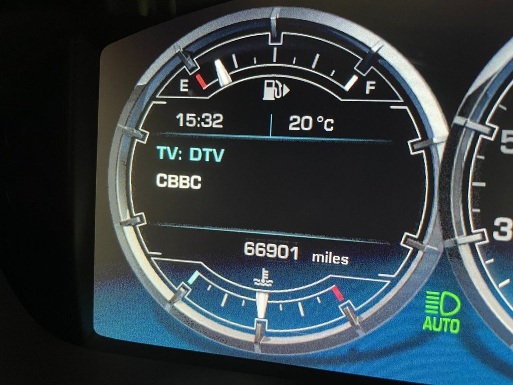USED 2013 13 JAGUAR XJ 3.0 D V6 PORTFOLIO 4d 275 BHP 