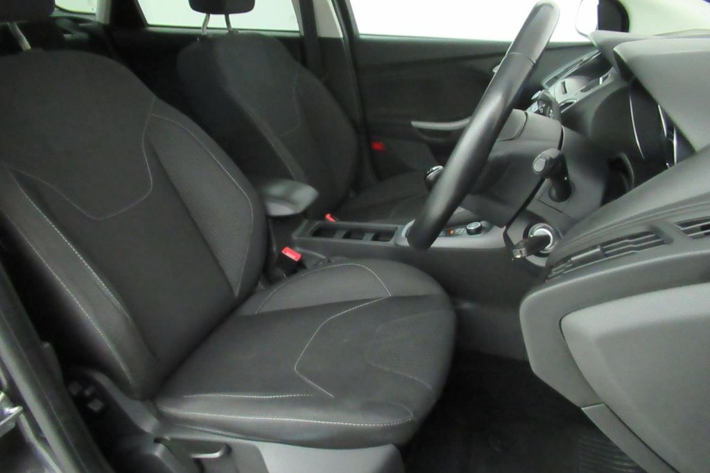 USED 2015 15 FORD FOCUS 1.5 ZETEC TDCI 5d  