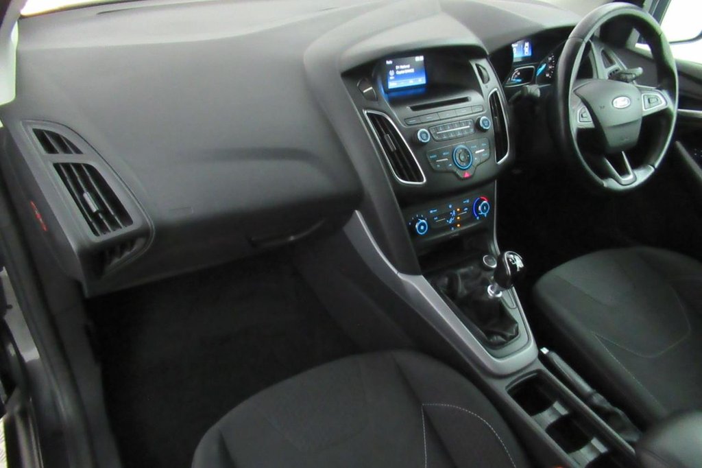 USED 2015 15 FORD FOCUS 1.5 ZETEC TDCI 5d  