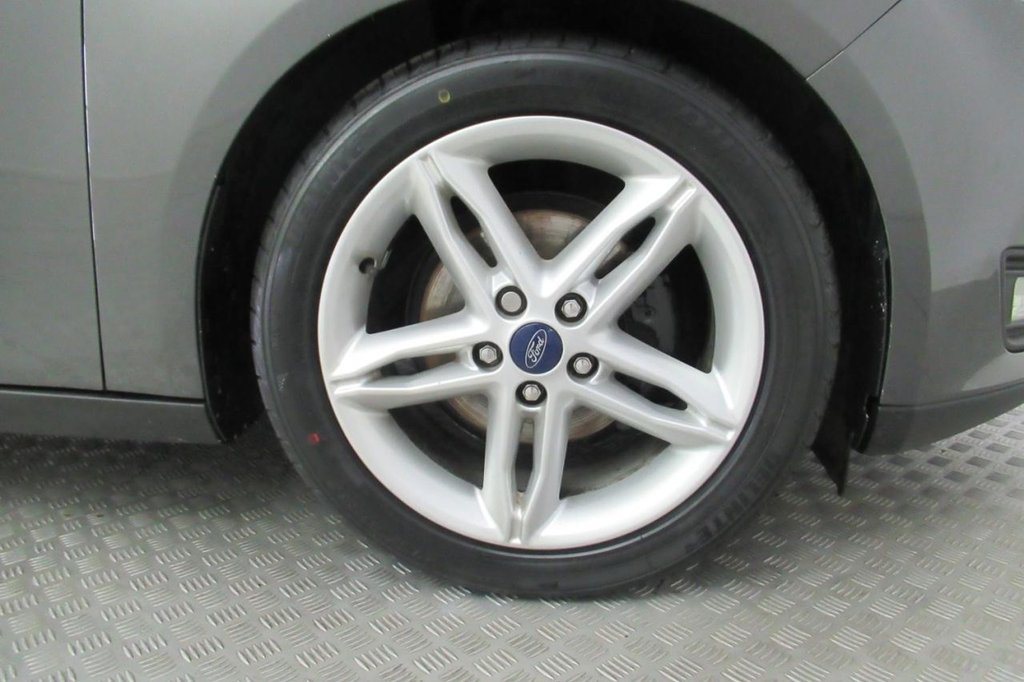 USED 2015 15 FORD FOCUS 1.5 ZETEC TDCI 5d  