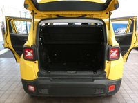 USED 2018 18 JEEP RENEGADE 1.6 LONGITUDE 5d 108 BHP SAT NAV CRUISE CONTROL PARKING SENSORS 1 OWNER FSH GENUINE LOW MILEAGE