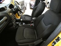 USED 2018 18 JEEP RENEGADE 1.6 LONGITUDE 5d 108 BHP SAT NAV CRUISE CONTROL PARKING SENSORS 1 OWNER FSH GENUINE LOW MILEAGE