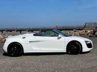 USED 2011 R AUDI R8 5.2 SPYDER V10 QUATTRO 2d 519 BHP 