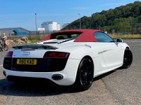 USED 2011 R AUDI R8 5.2 SPYDER V10 QUATTRO 2d 519 BHP 
