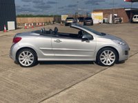 USED 2009 N PEUGEOT 207 1.6 CC GT 2d 120 BHP FSH, GREAT SPEC, MUST SEE!