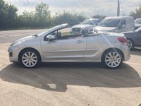 USED 2009 N PEUGEOT 207 1.6 CC GT 2d 120 BHP FSH, GREAT SPEC, MUST SEE!