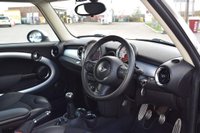 USED 2012 12 MINI HATCH COOPER 1.6 COOPER S 3d 184 BHP FSH, BIG SPEC, MUST SEE!