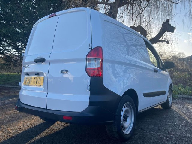 View our FORD TRANSIT COURIER
