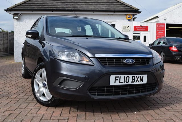 2010 10 Ford Focus 