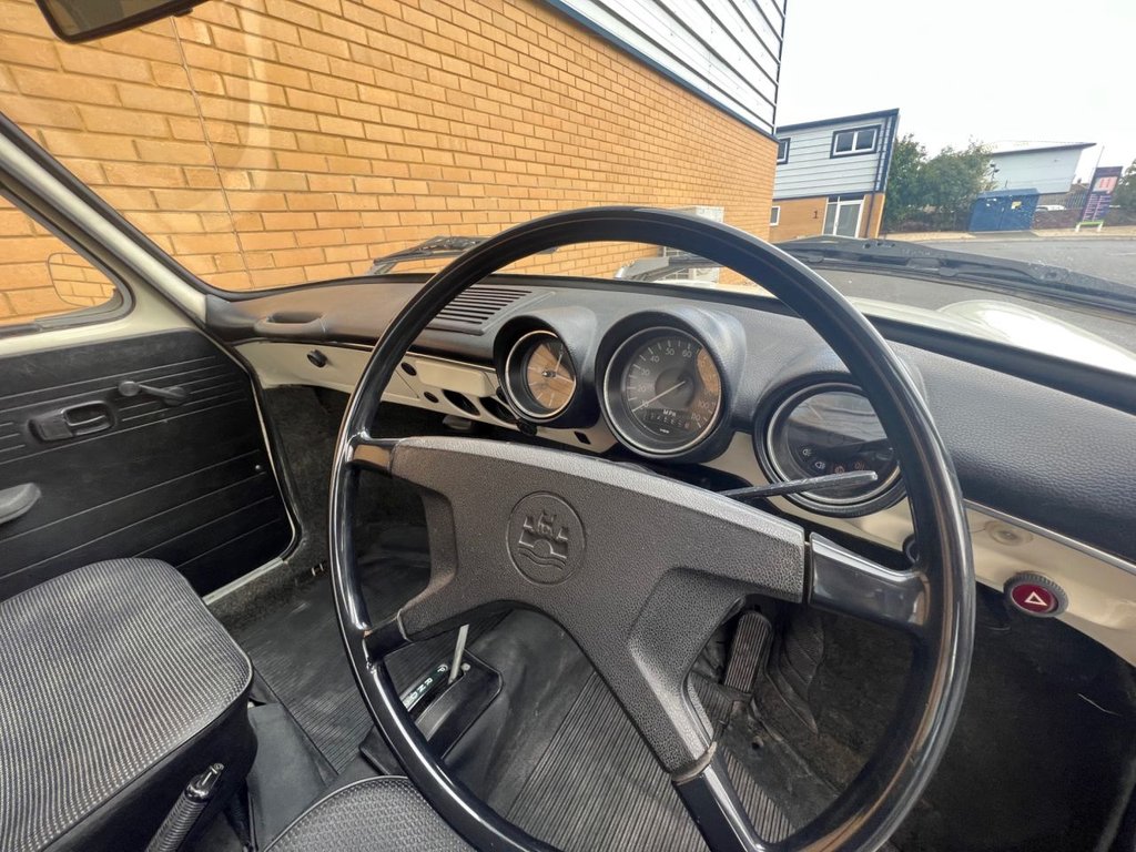 USED 1973 VOLKSWAGEN FASTBACK 1600cc // Variant // Type 3 // AUTOMATIC // Px swap 