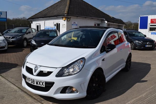 2008 58 Vauxhall Corsa 1.6 VXR ARCTIC EDITION 3d 189 BHP