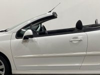 USED 2009 59 PEUGEOT 207 1.6 CC GT 2d 120 BHP Bianca White,17" Hockenheim alloy wheels, Interior Chrome pack