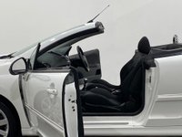 USED 2009 59 PEUGEOT 207 1.6 CC GT 2d 120 BHP Bianca White,17" Hockenheim alloy wheels, Interior Chrome pack