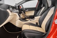 USED 2016 66 MERCEDES-BENZ GLA-CLASS 2.1 GLA 200 D AMG LINE PREMIUM PLUS 5d 134 BHP +PAN ROOF+ ALLOYS+SAT NAV+