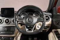 USED 2016 66 MERCEDES-BENZ GLA-CLASS 2.1 GLA 200 D AMG LINE PREMIUM PLUS 5d 134 BHP +PAN ROOF+ ALLOYS+SAT NAV+