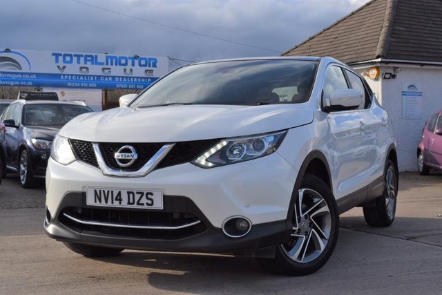 2014 14 Nissan Qashqai 1.2 ACENTA PREMIUM DIG-T 5d 113 BHP