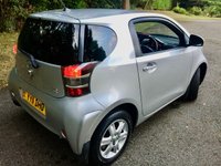 USED 2011 11 TOYOTA IQ 1.0 VVT-I IQ 3d 68 BHP ONLY 35,800 MILES//ONLY 1 OWNER//X9 AIRBAGS//ALLOYS//AIRCON//LEATHER GEAR KNOB AND STEERING WHEEL//ZERO ROAD TAX//NEW MOT//X9 TOYOTA MAIN DEALER SERVICE STAMPS 68 BHP ONLY 35,800 MILES//ONLY 1 OWNER//X9 AIRBAGS//ALLOYS//AIRCON//LEATHER GEAR KNOB AND STEERING WHEEL//ZERO ROAD TAX//NEW MOT//X9 TOYOTA MAIN DEALER SERVICE STAMPS