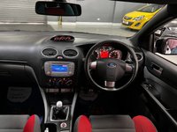 USED 2010 60 FORD FOCUS 2.5 ST-2 3d 223 BHP * AIR CON * PARK SENSORS * 18 INCH ALLOY WHEELS * BI-XENON HEADLIGHTS *