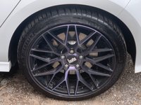 USED 2016 66 VOLKSWAGEN GOLF 2.0 R DSG 5d 298 BHP 2016/66REG VW GOLF 'R' 2.0 TSi 5dr 4-MOTION DSG-AUTOMATIC WITH PADDLE SHIFT - FULL HEATED BLACK LEATHER - 19 INCH BOLA ALLOYS - FULL SERVICE HISTORY - 2 KEYS - SATELLITE NAVIGATION - COST NEW IN EXCESS OF &pound;36000.00