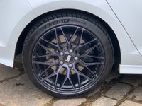 USED 2016 66 VOLKSWAGEN GOLF 2.0 R DSG 5d 298 BHP 2016/66REG VW GOLF 'R' 2.0 TSi 5dr 4-MOTION DSG-AUTOMATIC WITH PADDLE SHIFT - FULL HEATED BLACK LEATHER - 19 INCH BOLA ALLOYS - FULL SERVICE HISTORY - 2 KEYS - SATELLITE NAVIGATION - COST NEW IN EXCESS OF &pound;36000.00
