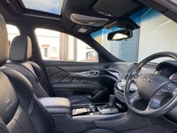 USED 2014 64 INFINITI Q70 3.5 GT HYBRID 4d 306 BHP 