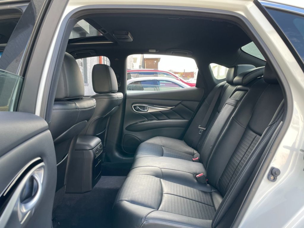 USED 2014 64 INFINITI Q70 3.5 GT HYBRID 4d 306 BHP 