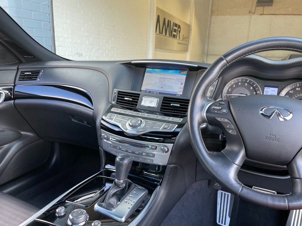 USED 2014 64 INFINITI Q70 3.5 GT HYBRID 4d 306 BHP 