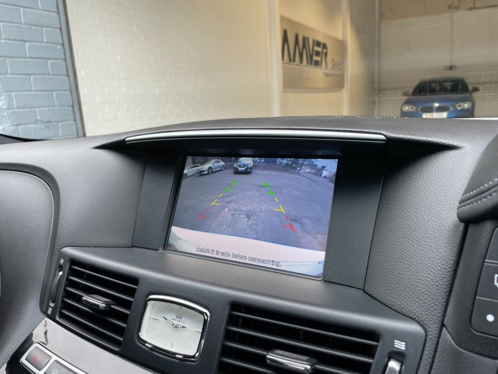USED 2014 64 INFINITI Q70 3.5 GT HYBRID 4d 306 BHP 