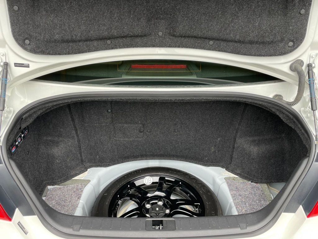 USED 2014 64 INFINITI Q70 3.5 GT HYBRID 4d 306 BHP 
