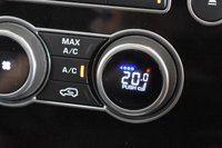 USED 2017 67 LAND ROVER RANGE ROVER 4.4 SDV8 AUTOBIOGRAPHY 5d 339 BHP 22-in Turbines, HUD, One Owner