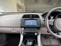 USED 2015 65 JAGUAR XE 2.0 GTDI PORTFOLIO 4d 237 BHP 