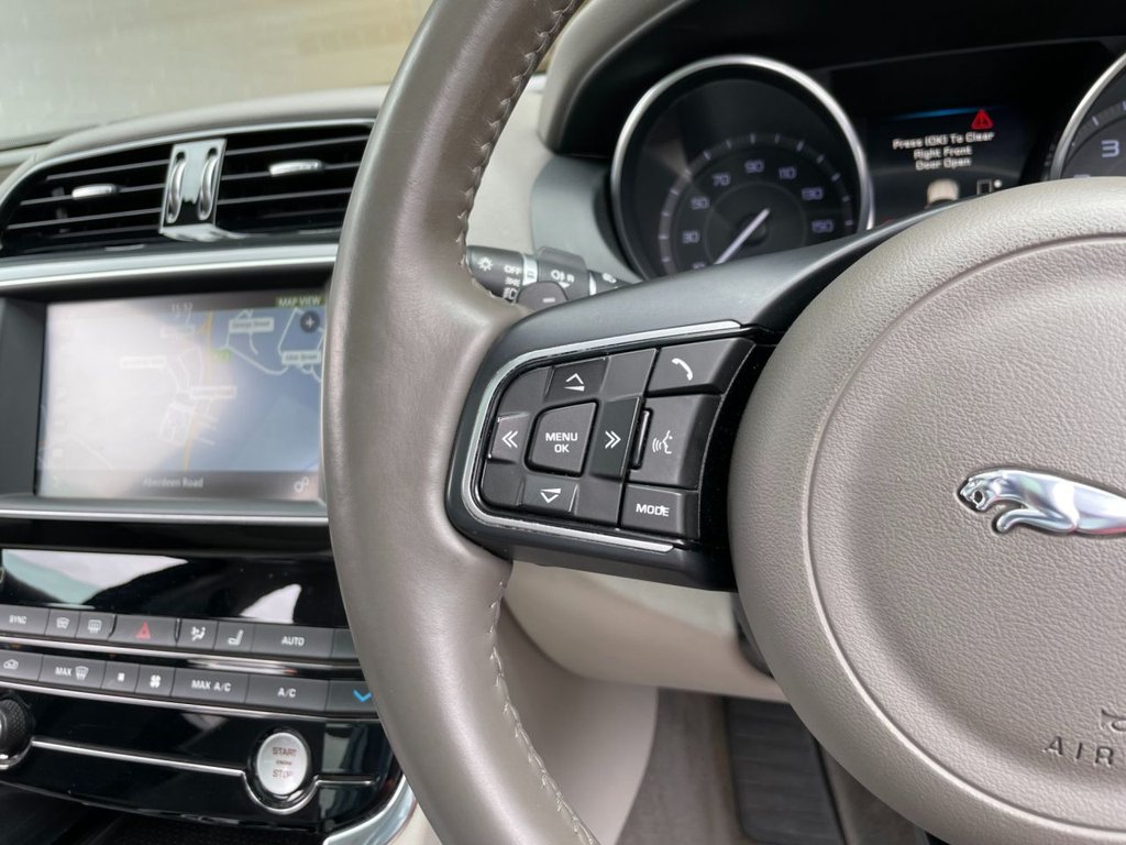 USED 2015 65 JAGUAR XE 2.0 GTDI PORTFOLIO 4d 237 BHP 
