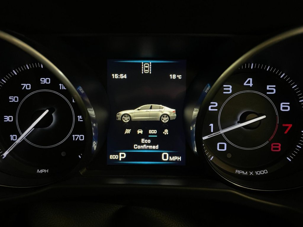 USED 2015 65 JAGUAR XE 2.0 GTDI PORTFOLIO 4d 237 BHP 