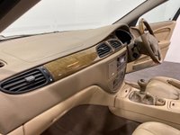 USED 2000 X JAGUAR S-TYPE 3.0 V6 4d 240 BHP 
