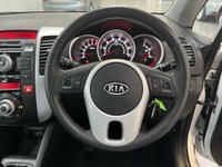 USED 2011 11 KIA VENGA 1.4 CRDI 3 ECODYNAMICS 5d 89 BHP 