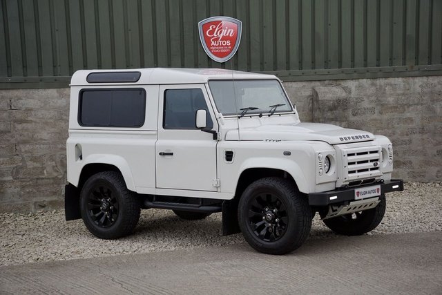 2010 10 Land Rover Defender 90 XS Station Wagon 2.4 TDCi ( Storm Trooper )