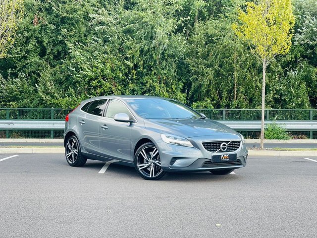 2018 18 Volvo V40 2.0 D2 R-DESIGN PRO 5d 118 BHP