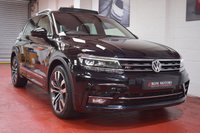 USED 2018 18 VOLKSWAGEN TIGUAN 2.0 R-LINE TDI BMT 4MOTION DSG 5d 188 BHP PAN ROOF / CARPLAY / DIGI DASH