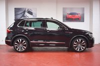 USED 2018 18 VOLKSWAGEN TIGUAN 2.0 R-LINE TDI BMT 4MOTION DSG 5d 188 BHP PAN ROOF / CARPLAY / DIGI DASH
