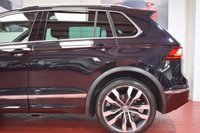 USED 2018 18 VOLKSWAGEN TIGUAN 2.0 R-LINE TDI BMT 4MOTION DSG 5d 188 BHP PAN ROOF / CARPLAY / DIGI DASH