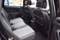 USED 2018 18 VOLKSWAGEN TIGUAN 2.0 R-LINE TDI BMT 4MOTION DSG 5d 188 BHP PAN ROOF / CARPLAY / DIGI DASH