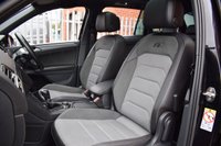 USED 2018 18 VOLKSWAGEN TIGUAN 2.0 R-LINE TDI BMT 4MOTION DSG 5d 188 BHP PAN ROOF / CARPLAY / DIGI DASH