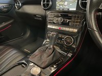 USED 2011 61 MERCEDES-BENZ SLK 1.8 SLK250 BLUEEFFICIENCY AMG SPORT ED125 2d 204 BHP 