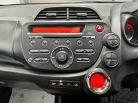 USED 2012 12 HONDA JAZZ 1.3 I-VTEC ES 5d 98 BHP Automatic USB/Aux Low Mileage