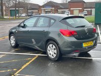 USED 2011 11 VAUXHALL ASTRA 1.6 EXCLUSIV 5d 113 BHP DRIVES VERY WELL