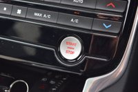 USED 2017 17 JAGUAR XE 2.0 R-SPORT INGENIUM 4d 198 BHP 
