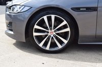 USED 2017 17 JAGUAR XE 2.0 R-SPORT INGENIUM 4d 198 BHP 