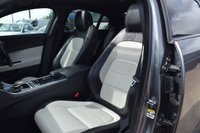 USED 2017 17 JAGUAR XE 2.0 R-SPORT INGENIUM 4d 198 BHP 