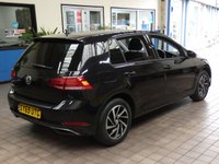 USED 2020 69 VOLKSWAGEN GOLF 1.5 MATCH EDITION TSI EVO DSG 5d 148 BHP SAT NAV HEATED SEATS PARKING SENSORS 6 MONTHS GOLD WARRANTY